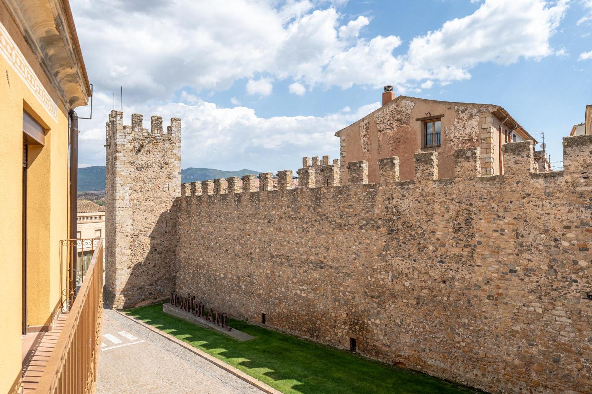 Hauzify I Vila Ducal Montblanc Exterior photo
